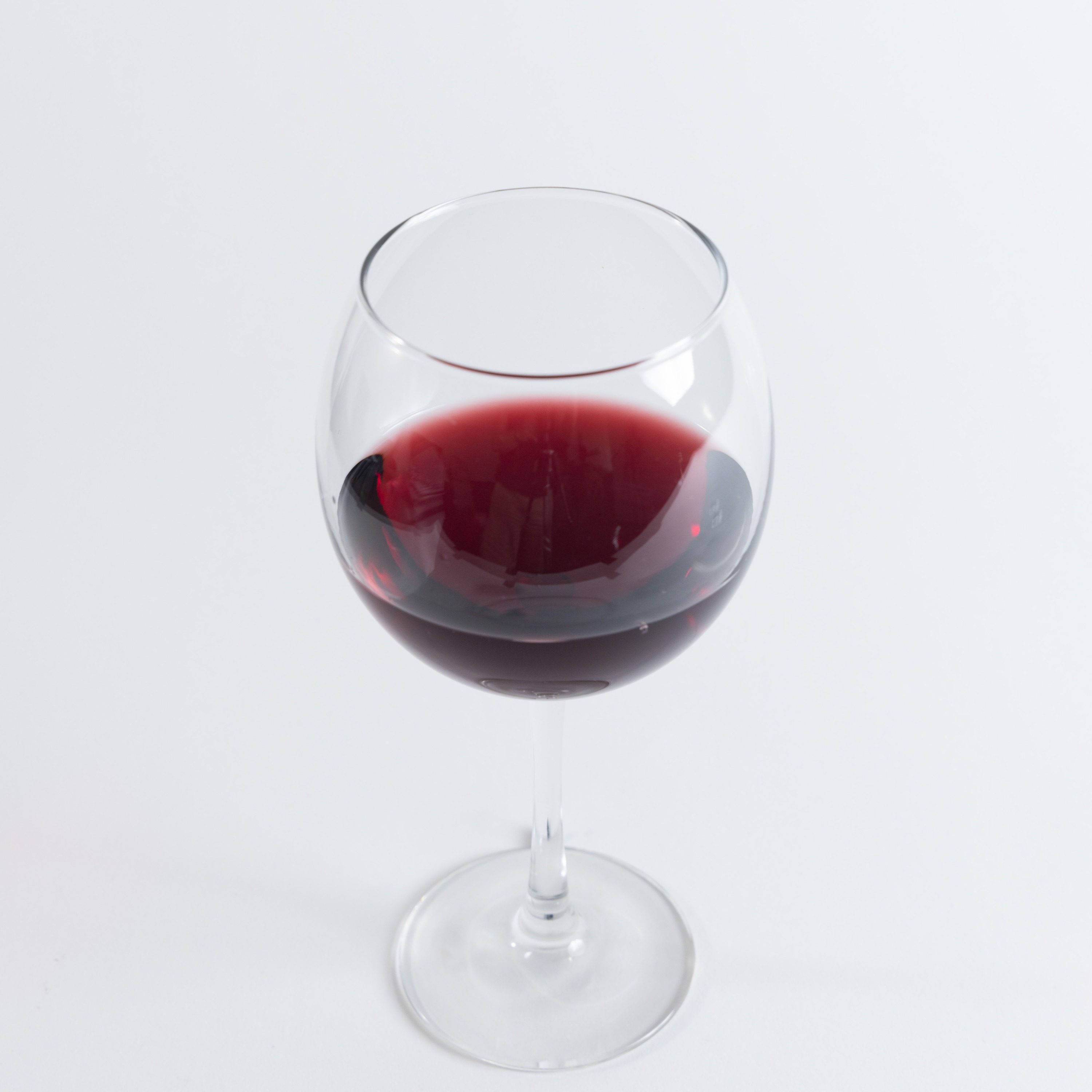 R06. Glass of Red.