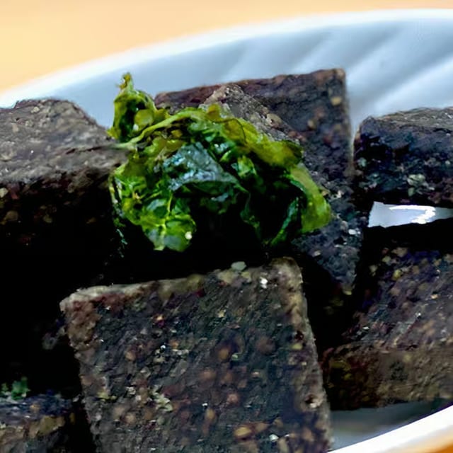 A20. Fried Pork Blood Cake 椒塩豬血糕.